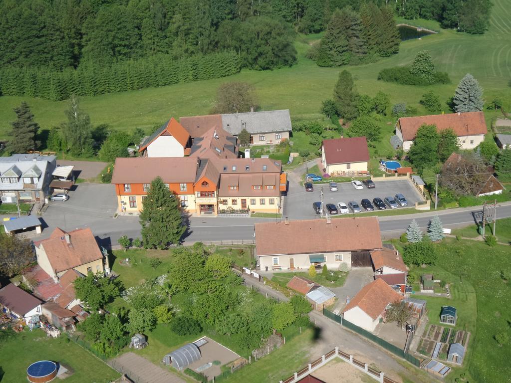 Hostinec U Hubálků Kostelec nad Orlicí Exterior foto